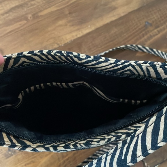 Vera Bradley Crossbody Bag - Picture 3 of 5